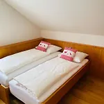 Apartmán Haus Jomeity *